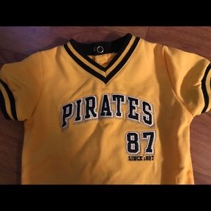 Pittsburgh Pirates Onesie (6-9 months)